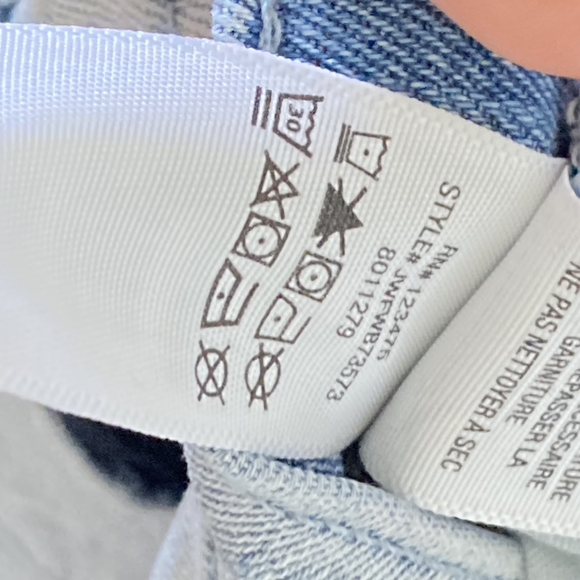 Juicy Couture Women's Distressed Denim Blue Jeans, Size 8 - Effortless Cool - Picture 9 of 15